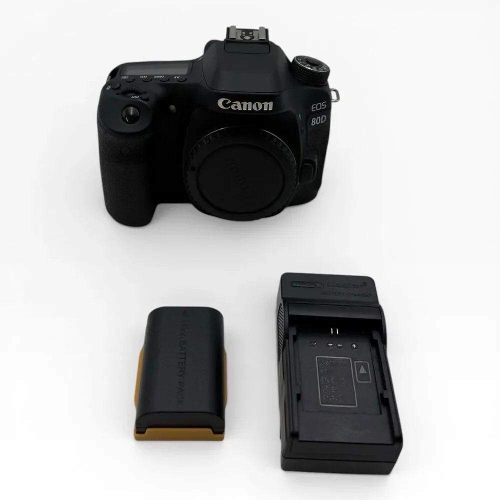 Canon EOS 80D 24.2MP Digital SLR Camera, Battery & Charger Shutter 4093